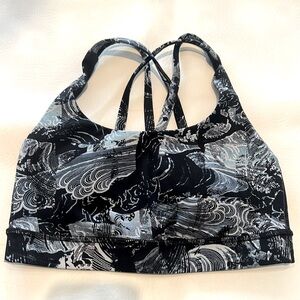 Lulu lemon sports bra